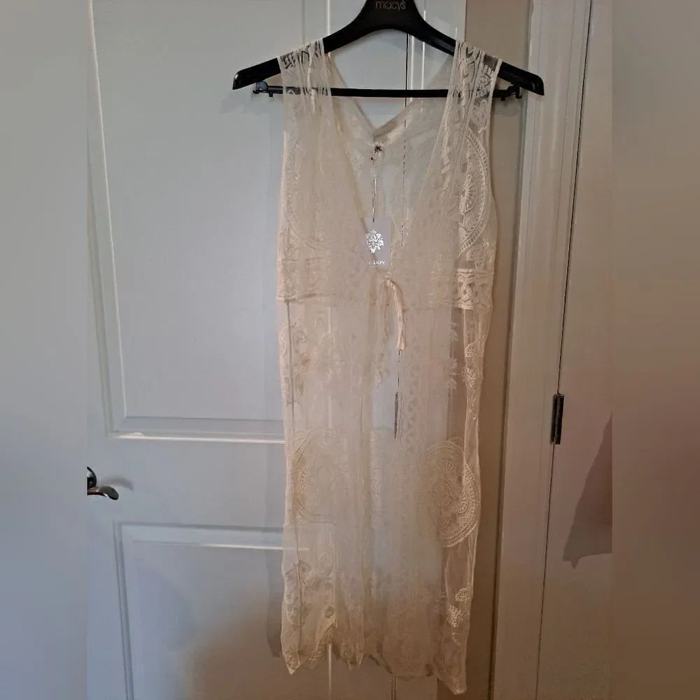 Rebellion Again Open Floral Lace Cover Up Size S